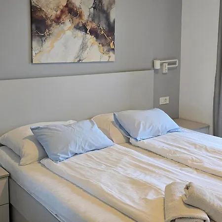 Apartman Lovely In Rab With Wifi