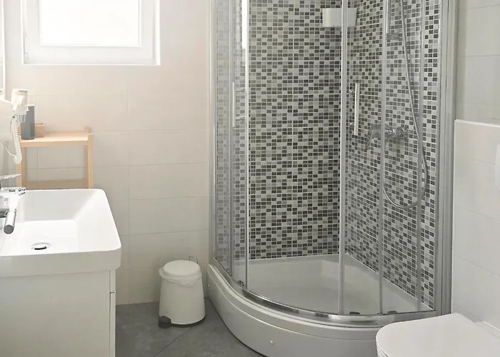 2 Bedroom Stunning In Rab *